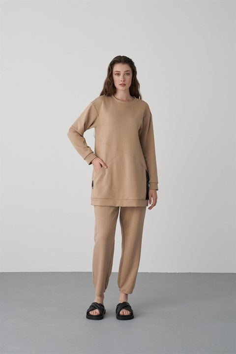 Beige Sweatshirt and Trousers Set