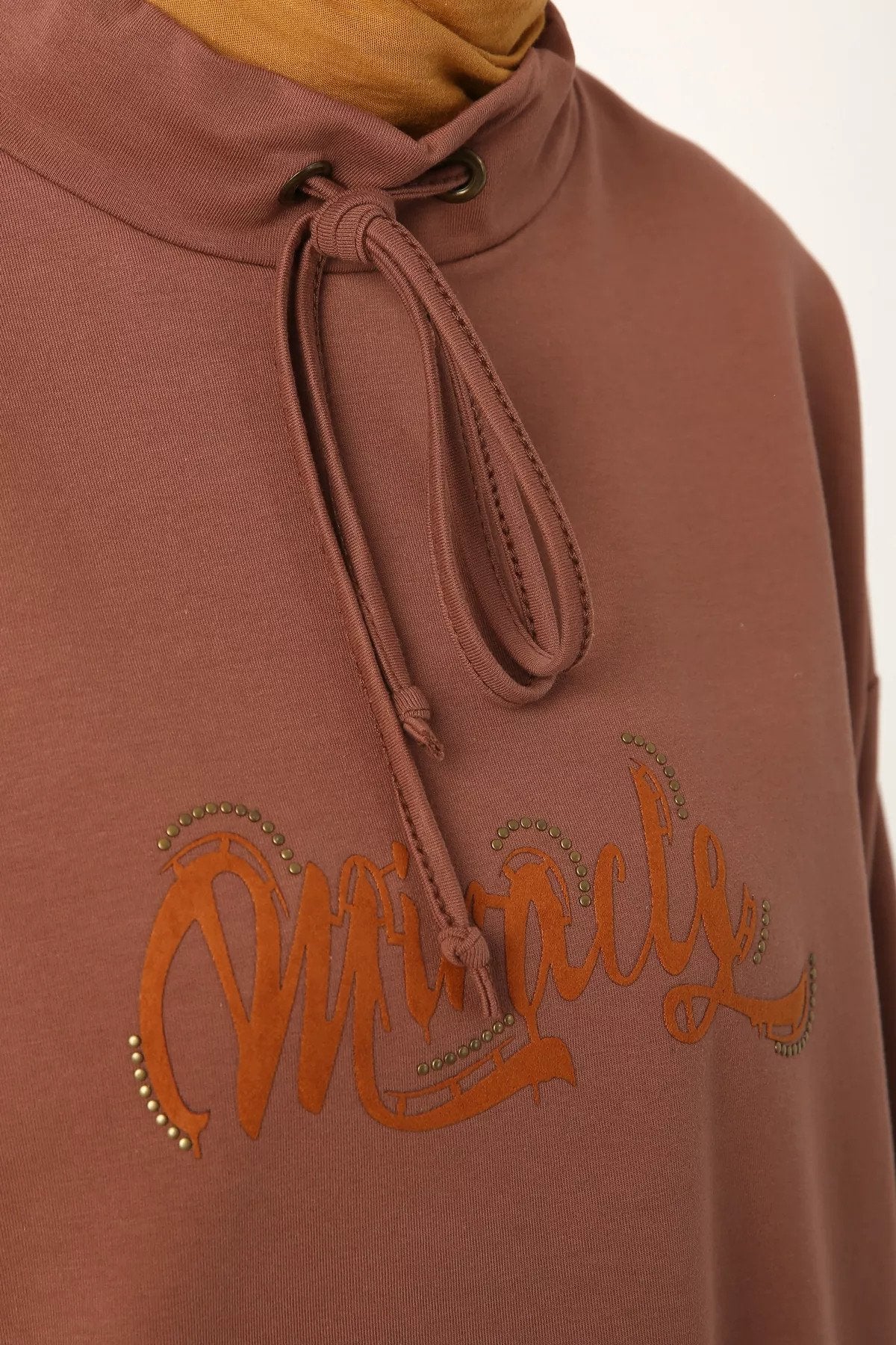 Long Oversized Sweatshirt with Standing Collar and Special Suede Traced Motto