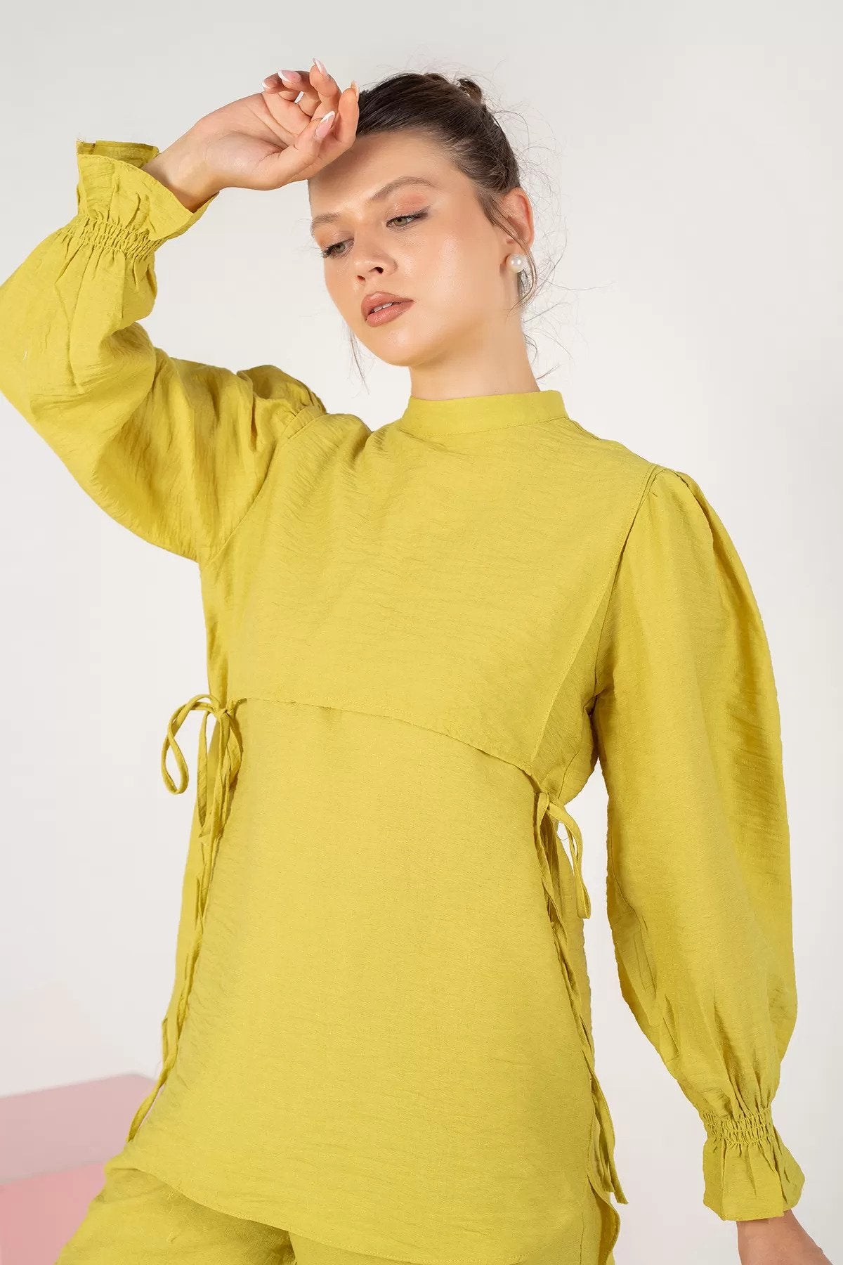 Sun-Kissed Yellow with a Lemon Undertone Dipped Hem Top and Trousers Set